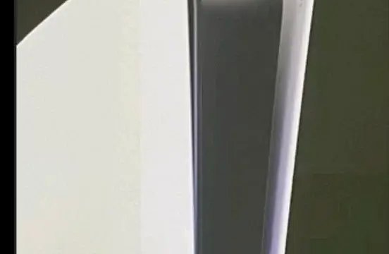 У мережі з'явилися фото і відео PlayStation 5 Slim